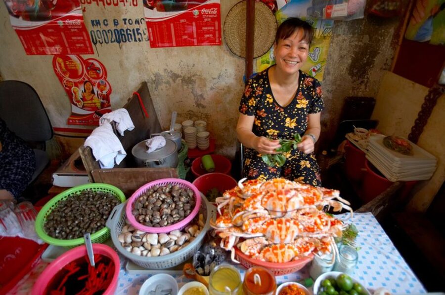 Hanoi: Street Food Experience with 5 Food Stops - Who should book this tour