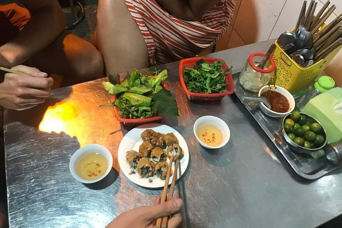 Hanoi street food tour (small group) - Fried spring rolls add crunch