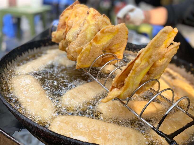 Hanoi: Vietnamese Street Food Tour with Egg Coffee - Food restrictions and comfort concerns