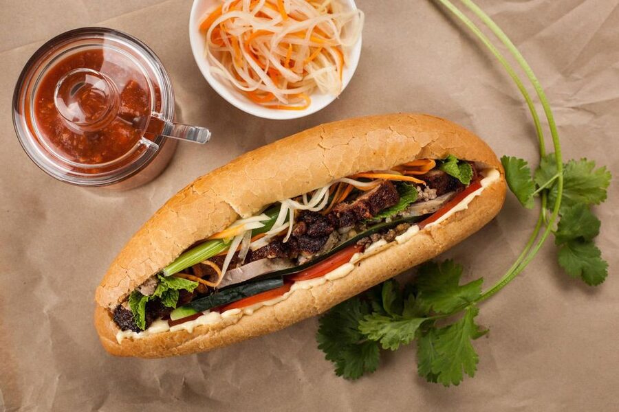 Hanoi: Walking Street Food Tour & Train Street w/Local Guide - Who should book this Hanoi food walk?