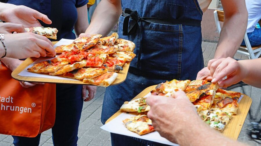 Heidelberg: Culinary city tour with delicious samples - Starting at the Herkulesbrunnen by the Town Hall