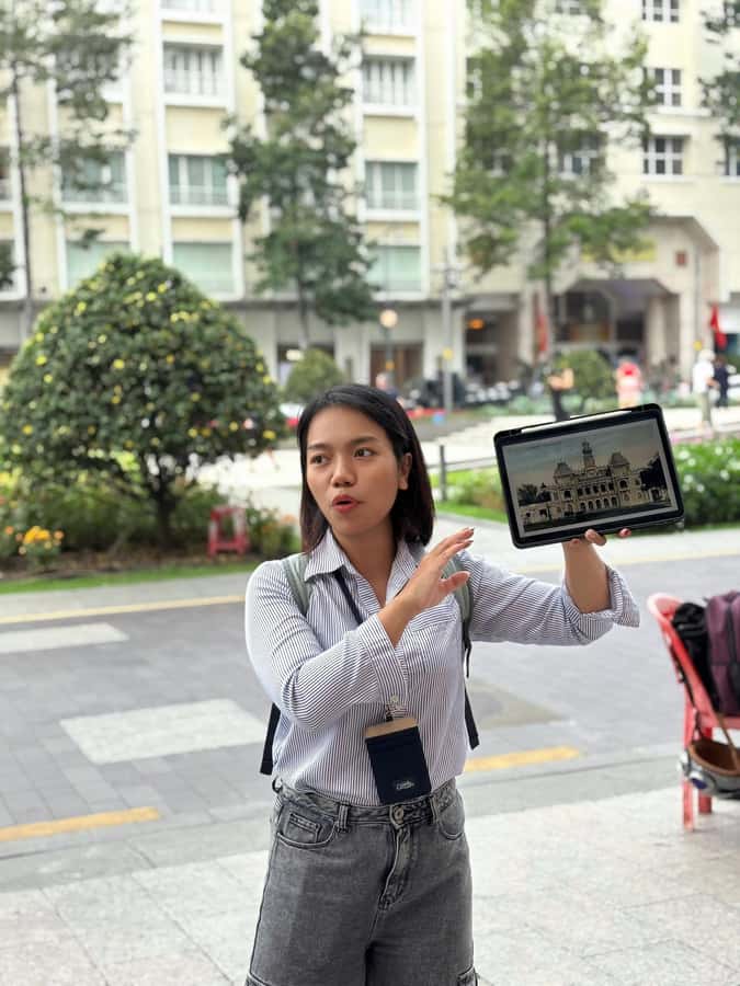 Ho Chi Minh City: Downtown Walking Tour with Local - Book Street and Notre Dame Cathedral