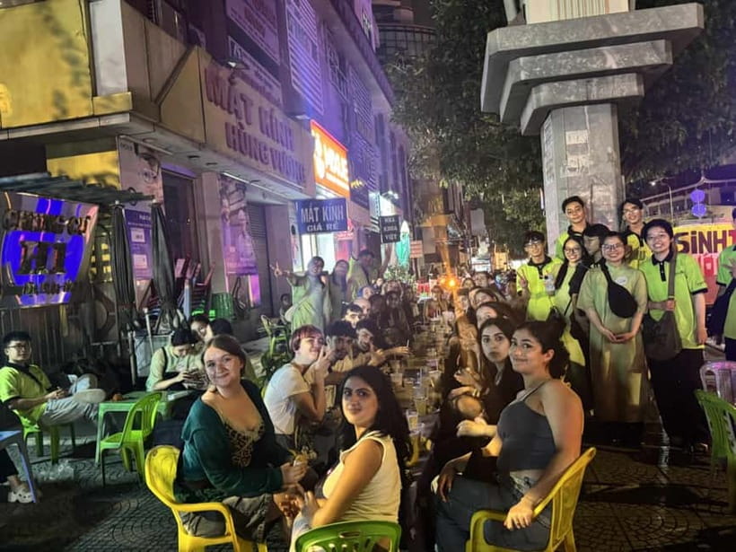 Ho Chi Minh City: Street Food Walking Tour with 12 Tastings - What the four-hour route feels like
