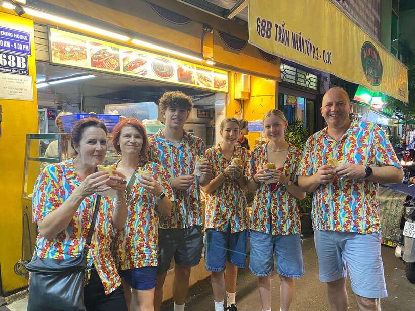 Ho Chi Minh City: Walking Food Tour with 13 Tastings - What makes this food walk worth your evening