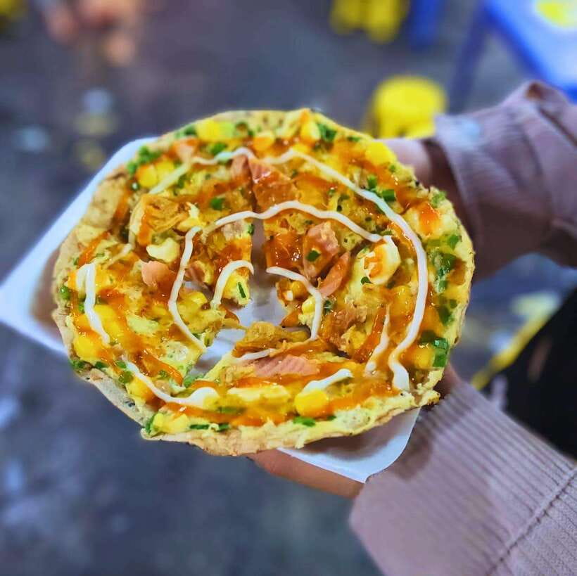 Ho Chi Minh City: Walking Food Tour with 13 Tastings - Noodle soup, crispy rice, and soft fried dough