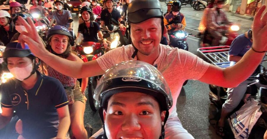 Ho Chi Minh: Local Food Tour by Scooter with Vegan Option - Markets, grilled snacks, and a look at everyday food buying