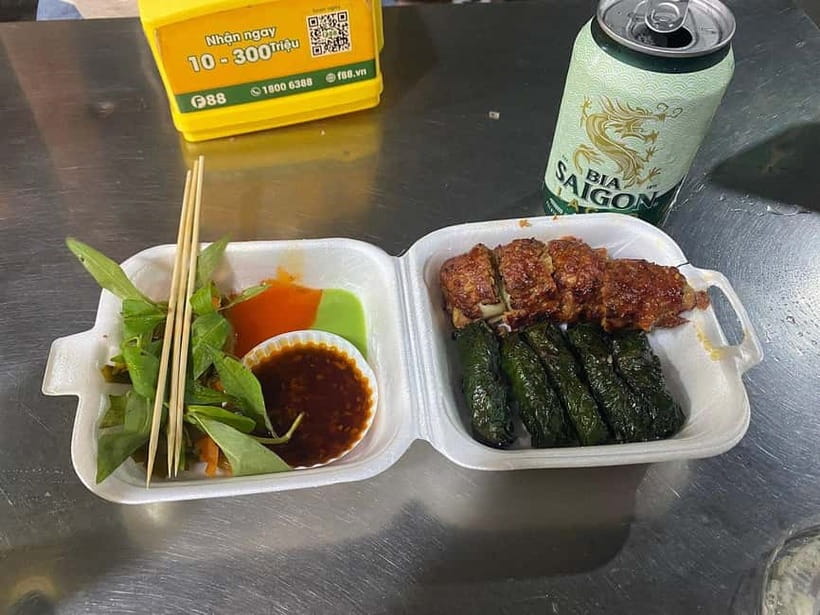 Ho Chi Minh: Original Walking Street Food Tour with Foodies - Dessert, beer, and the problem of being too full