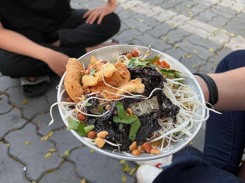 Ho Chi Minh: Original Walking Street Food Tour with Foodies - First stops: bánh cuốn and Saigon’s everyday flavors