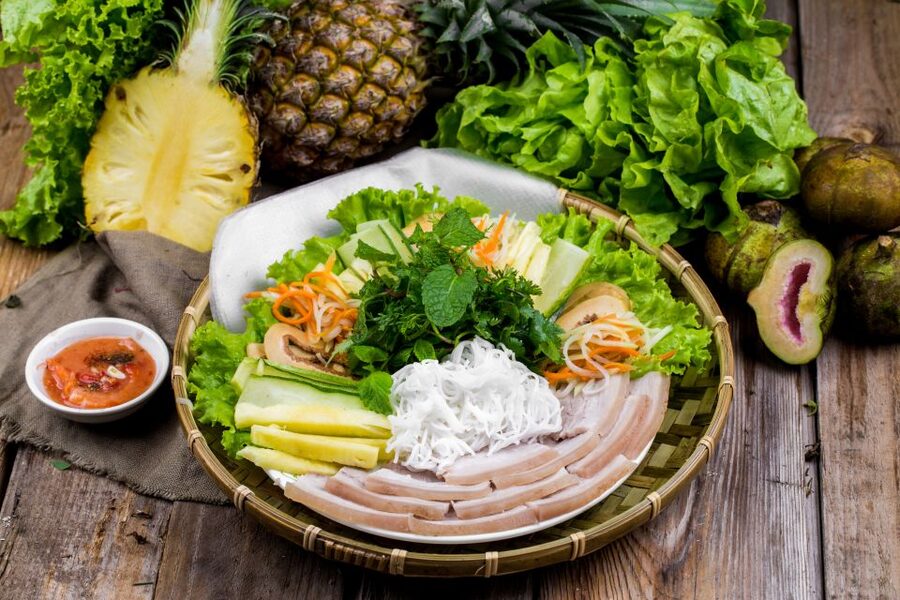 Hoi An: Evening Food Tour with 7 Tastings and Boat Trip - Why this Hoi An food tour works best early in your stay