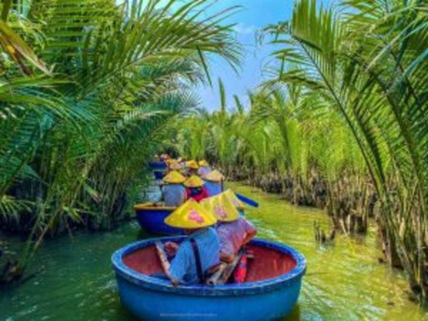 Hoi An Vegan Cooking School with Local Chef and Basket Boat - Starting at the Market With a Local Food Lesson
