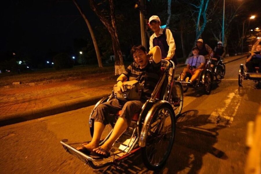 Hue: Night Street Food Tour by Cyclo with a Local Guide - Com hen, Hue’s tiny-clam rice