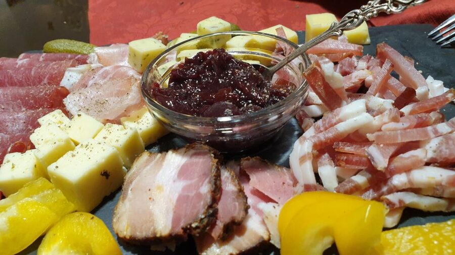 Innsbruck: Food Walk - Private Tour with a Licensed Guide - The Golden Roof and its sweet counterpart