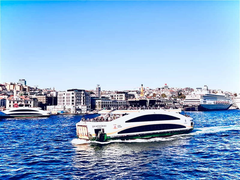 Istanbul: Guided Food Tour with Ferry Ride and Tastings - Back across the water for fish and dessert