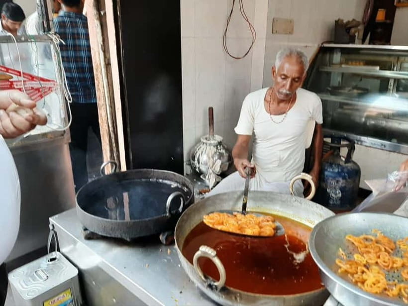 Jaipur Food Walk l Eat Just Like Locals - Lassi, rabdi, and the sweeter side of Jaipur