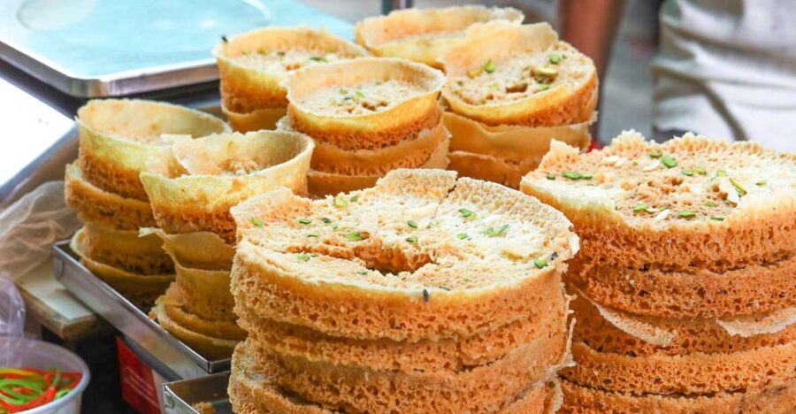 Jaipur: History Street Food Tour with Local Guide - Samosas, dabeli, sugar cane juice, and kulfi