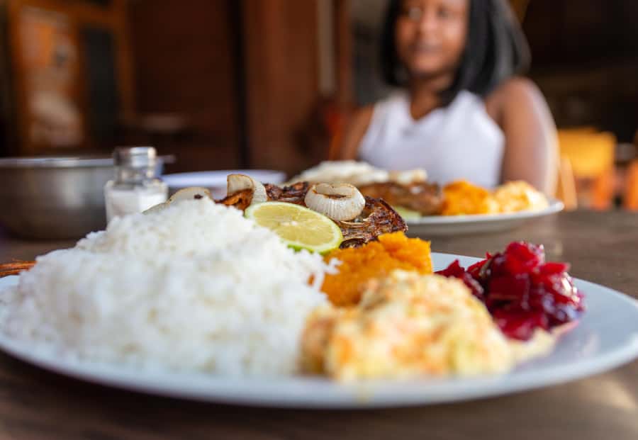 Johannesburg: Local Food Tasting Guided Walking Tour - Why this food walk works in Johannesburg