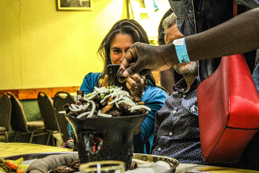 Johannesburg: Local Food Tasting Guided Walking Tour - The walking pattern and transport