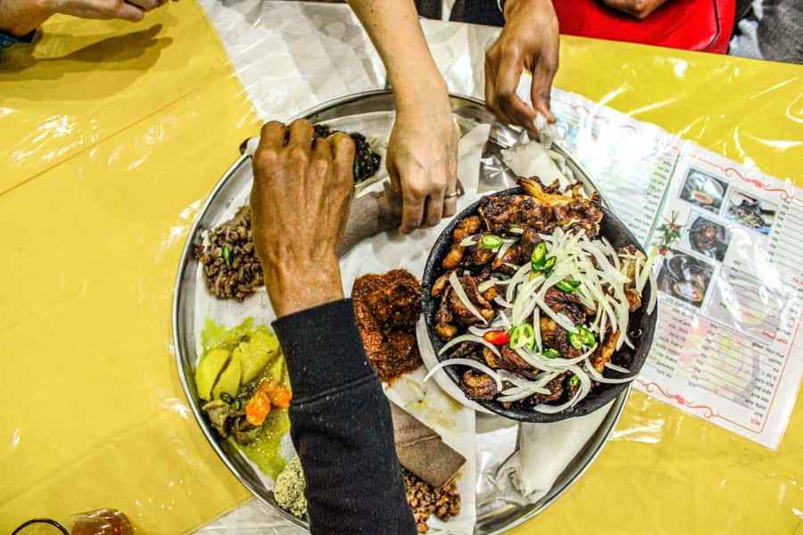 Johannesburg: Local Food Tasting Guided Walking Tour - The guides make the difference