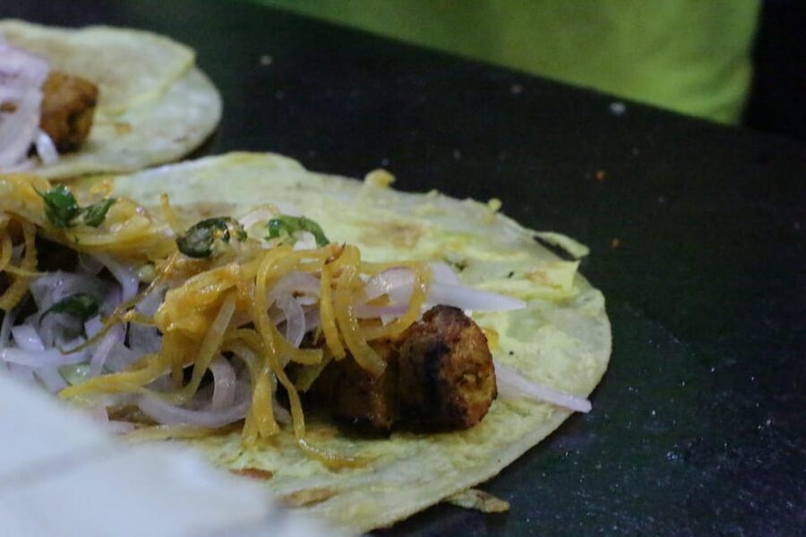 Kolkata Midtown Madness- A Street Food & Nightlife Tour - The final stop is an old-school Kolkata bar