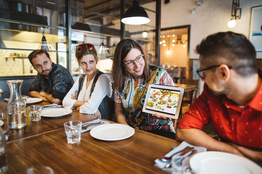 Krakow: 4-Hour Polish Food Tour - The first stops: Kazimierz, street food, and Polish context