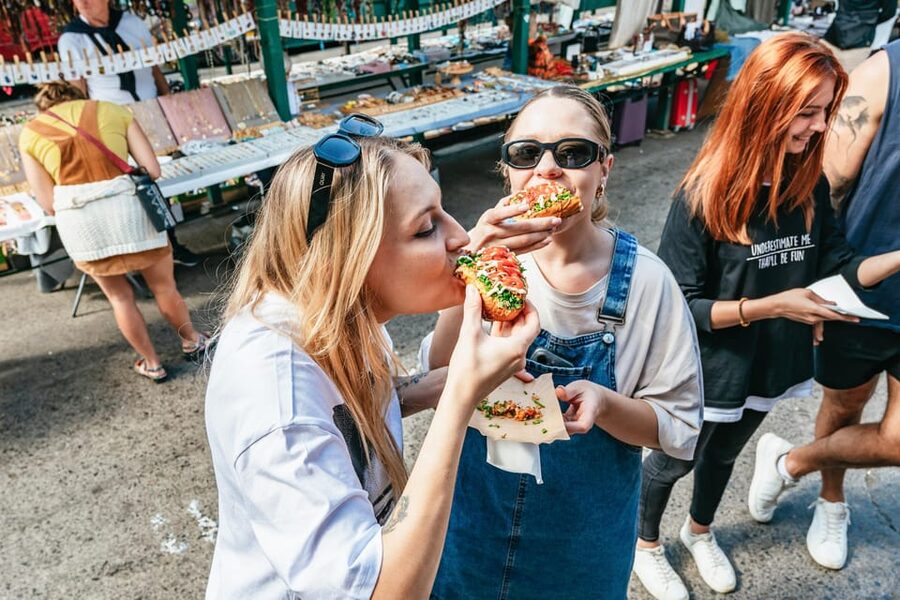 Krakow: Guided E-Scooter City Tour with Food Tastings - Key points to know before you book