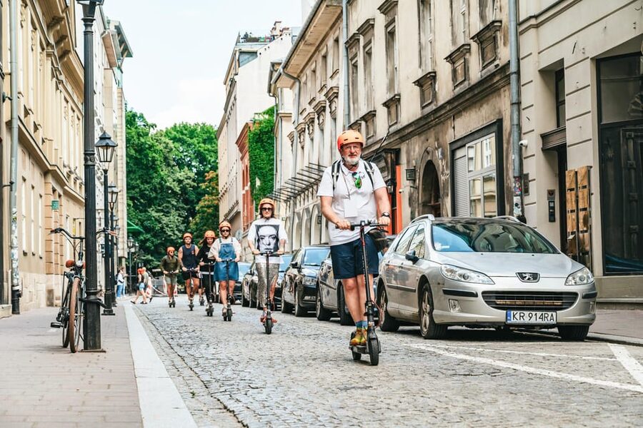 Krakow: Guided E-Scooter City Tour with Food Tastings - Why an e-scooter works well in Krakow