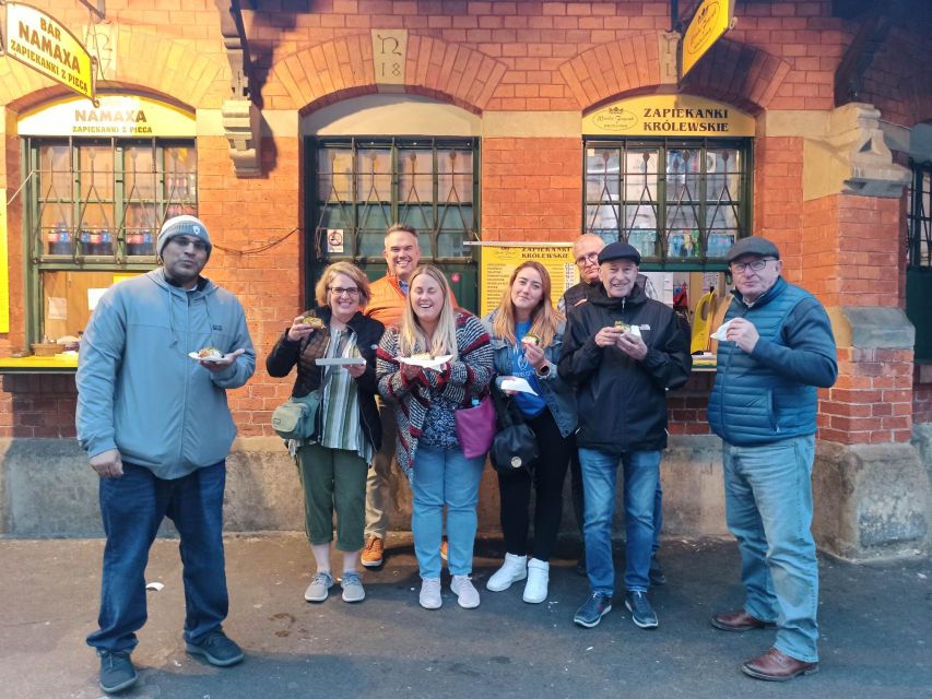Krakow: Guided Polish Food and Culture Tour with Tastings - Zapiekanka, street food, and the Kazimierz walk