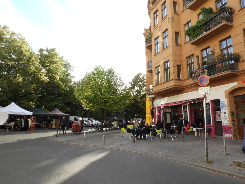 Kreuzberg: Culinary Food Tour - Neues Kreuzberger Zentrum and the first food stop