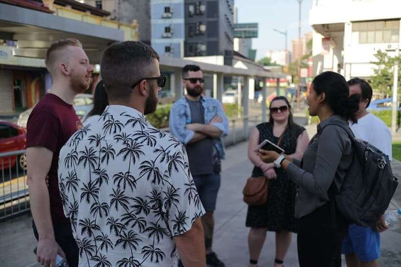 Kuala Lumpur: Nightlife Street Food Tour with 6 Tastings - Starting at Lot 10 Hutong and tasting cendol