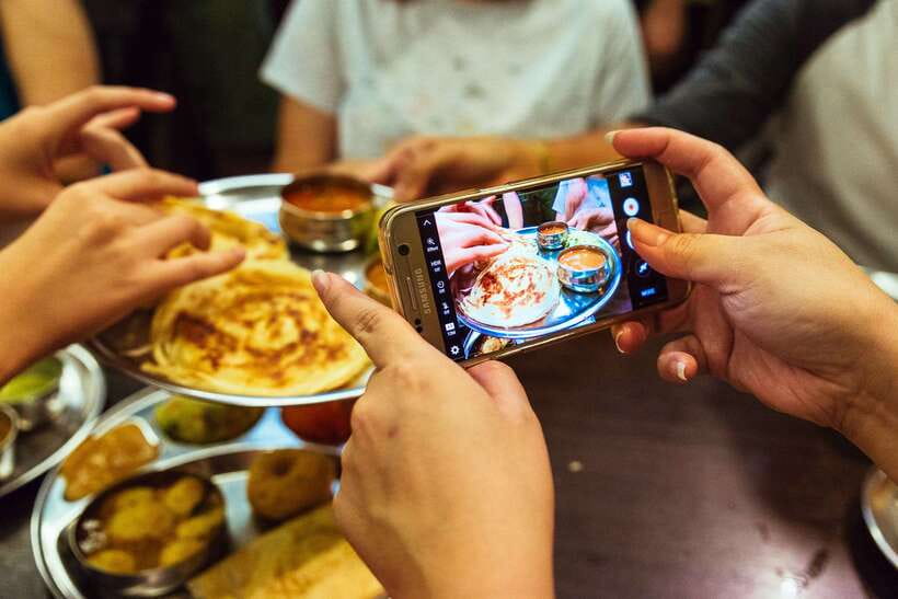 Kuala Lumpur: Private Food Tour – 10 Tastings with Locals - Nasi lemak, paper dosa, and ten tastings