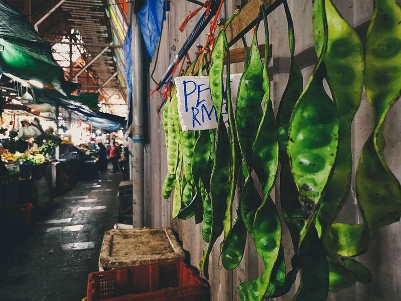 Kuala Lumpur: Sambal Street Food Tour with 15+ Tastings - Why this four-hour food walk works so well