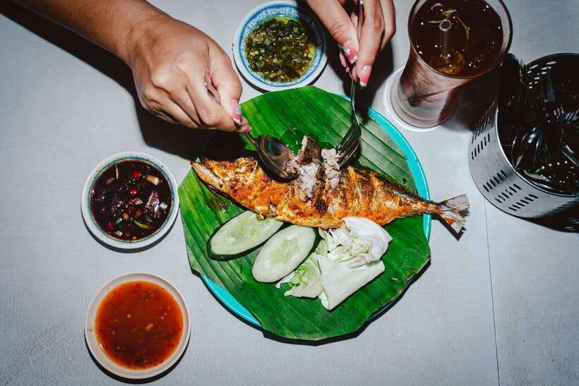 Kuala Lumpur: Sambal Street Food Tour with 15+ Tastings - Roti canai brings food and a bit of fun