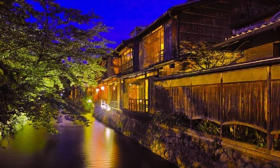 Kyoto Evening Gion Food Tour - The 10-course kaiseki dinner is the centerpiece