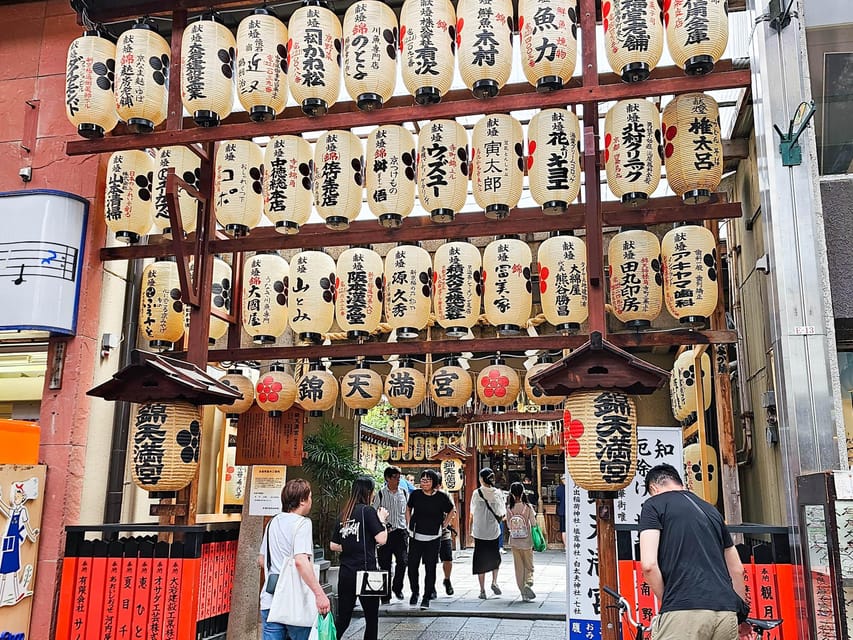 Kyoto: Nishiki Market and Depachika Food Tour with a Local - Should you book it?