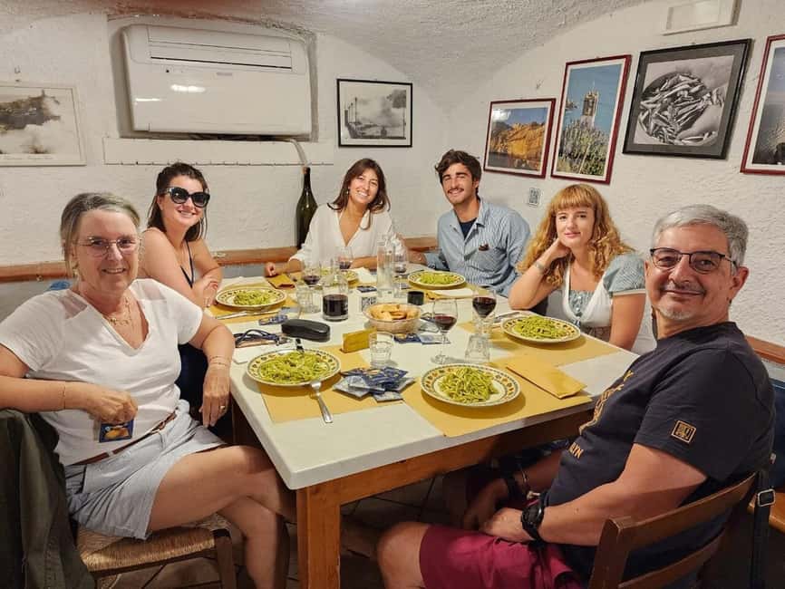 La Spezia: Taste Cinque Terre on a Full Meal Food Tour - Who should book this experience