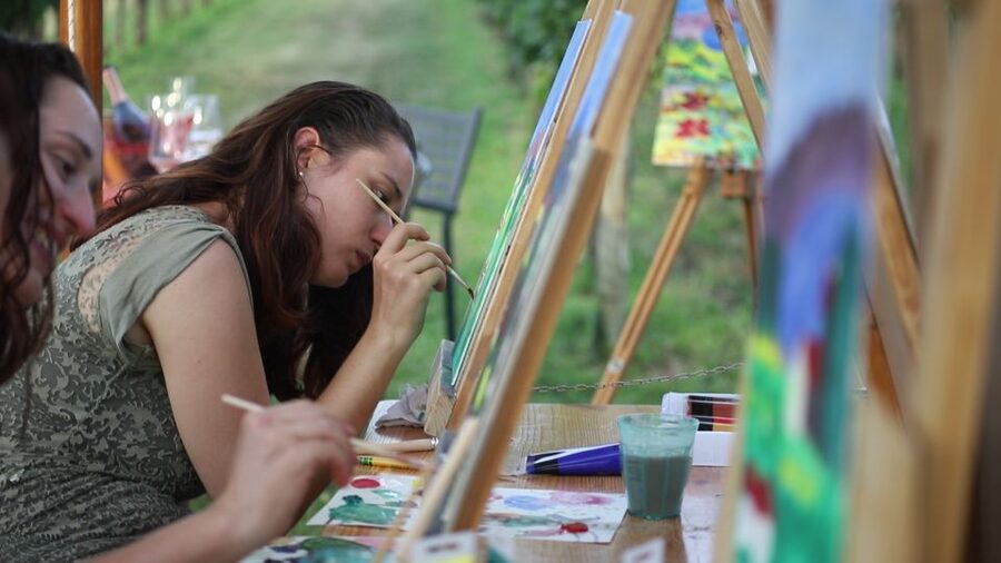Lazise: Painting Expereince with Wine and Local Food Platter - A subject connected to Lake Garda