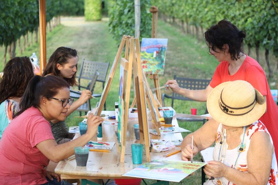 Lazise: Painting Expereince with Wine and Local Food Platter - Wine tasting with cheese and local foods