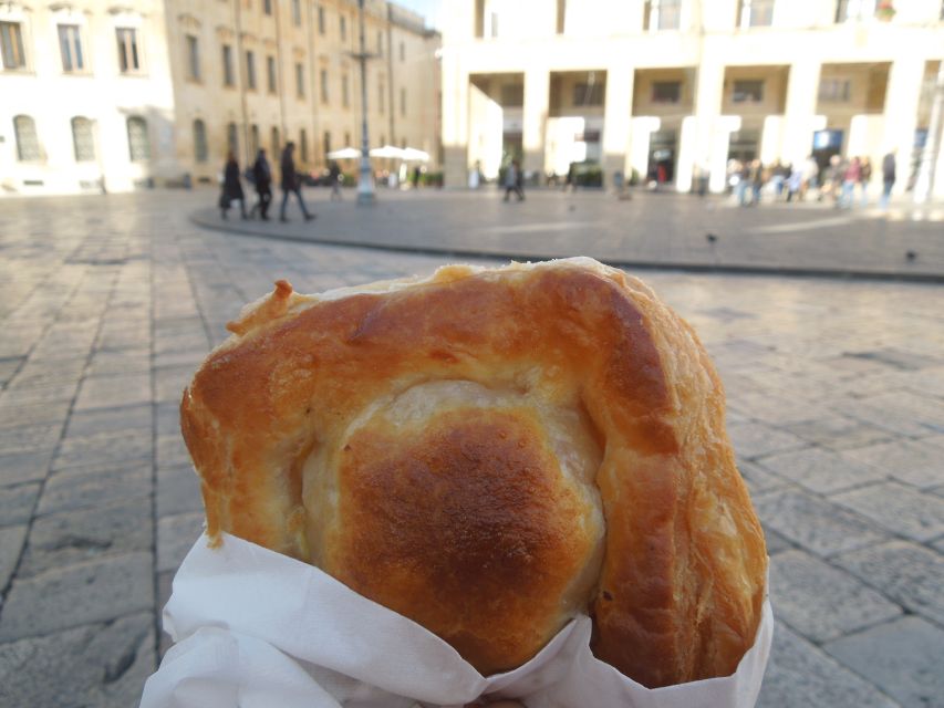 Lecce: Street Food Tasting and Sightseeing Tour - San Matteo and Lecce’s unusual church facades