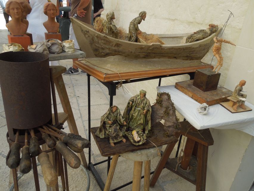 Lecce: Street Food Tasting and Sightseeing Tour - A look inside Lecce’s papier-mâché tradition