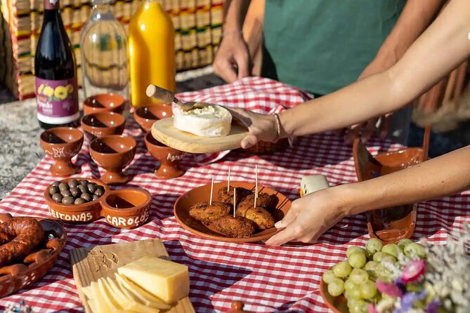 Lisbon Countryside Food Tour on a Vintage Car - A picnic in a tiny rural village