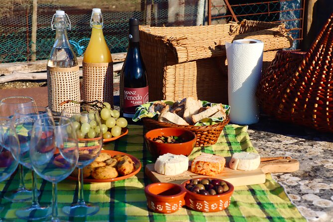 Lisbon Countryside Food Tour on a Vintage Car - Seeing Mafra and the Convento de Mafra