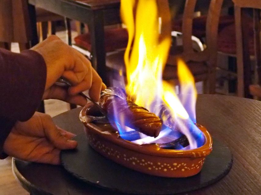 Lisbon: Evening Local Food Crawl with Drink Pairings - What you may drink along the way