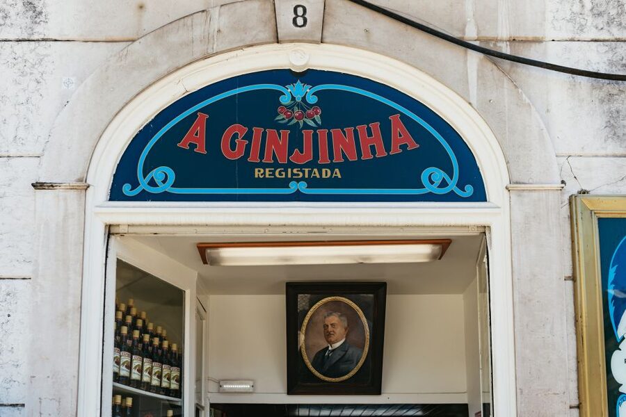 Lisbon: Food and Wine Small Group Walking Tour - Chouriço, bread, cheese, and red wine