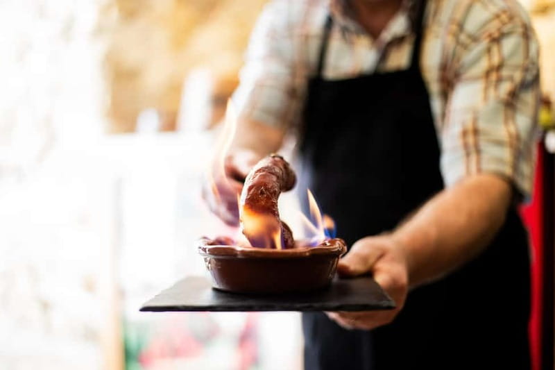 Lisbon: Food Tasting Tour by Tuk Tuk with 2 Stops - Baixa gives you a quick start in central Lisbon