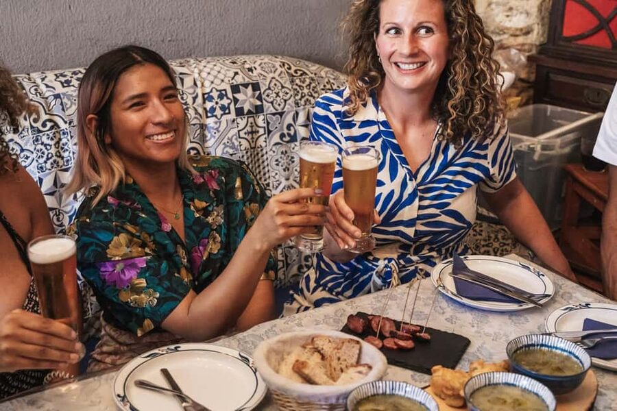 Lisbon: Food & Wine Walking Tour Through Baixa - Rua dos Fanqueiros and the first local flavors