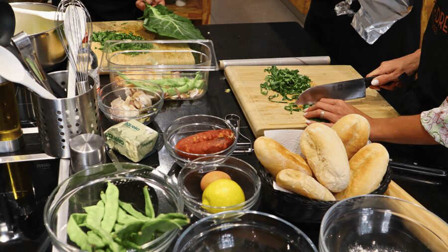 Lisbon: Portuguese street food cooking class with Drinks - Who should book this Lisbon cooking class?