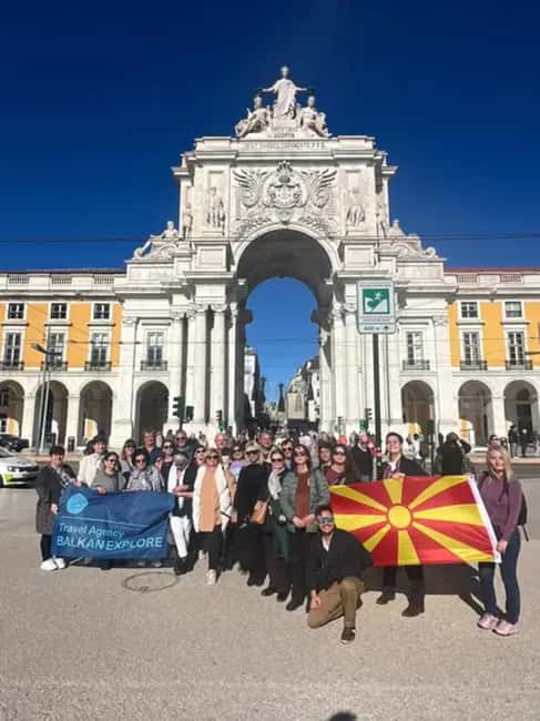 Lisbon Through the Eyes of a Local - Food and Walking Tour - São Domingos Square and its scarred church