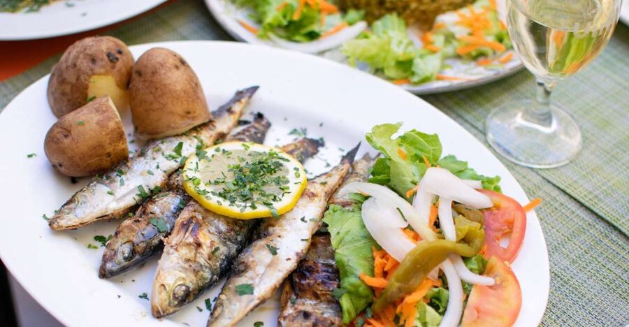 Lisbon Traditional Portuguese Food and Sightseeing Tour - Starting at Rossio Square