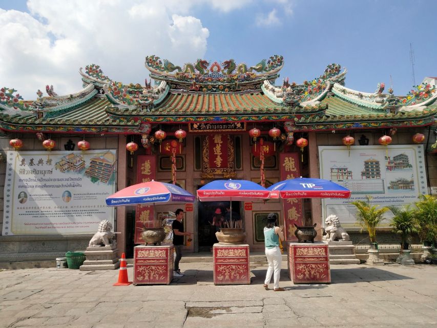 Local Life, Culture & Food Walking Tour at Chinatown - Temples and shrines with context