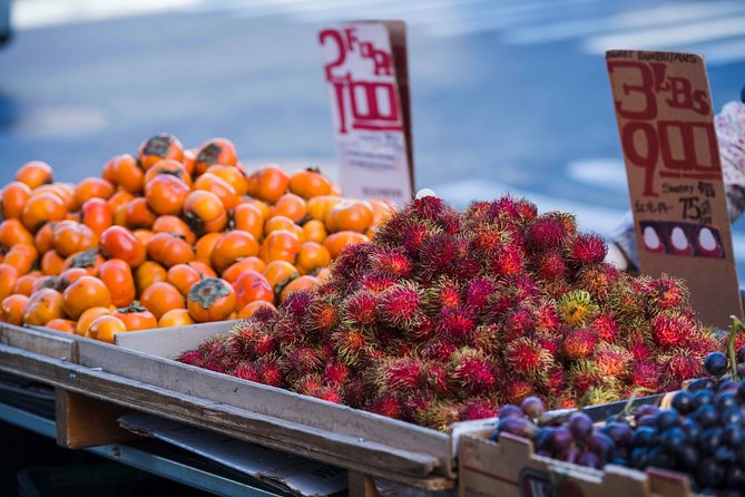 Lower East Side Food Tour: Taste NYC’s American Dream - Little Italy, Mulberry Street, and an old food shop